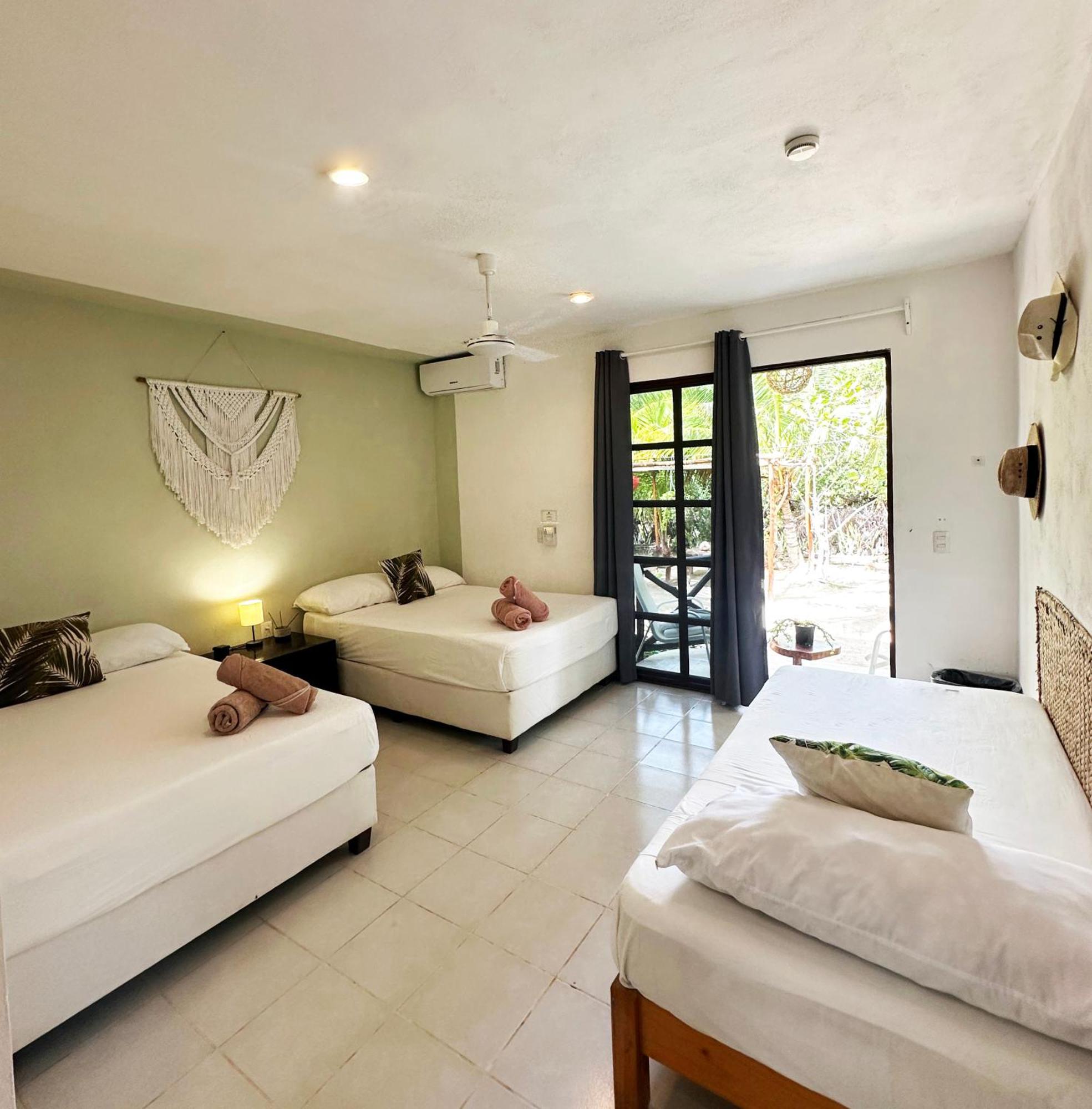 Sirenas Caribbean Rooms Holbox Exterior photo