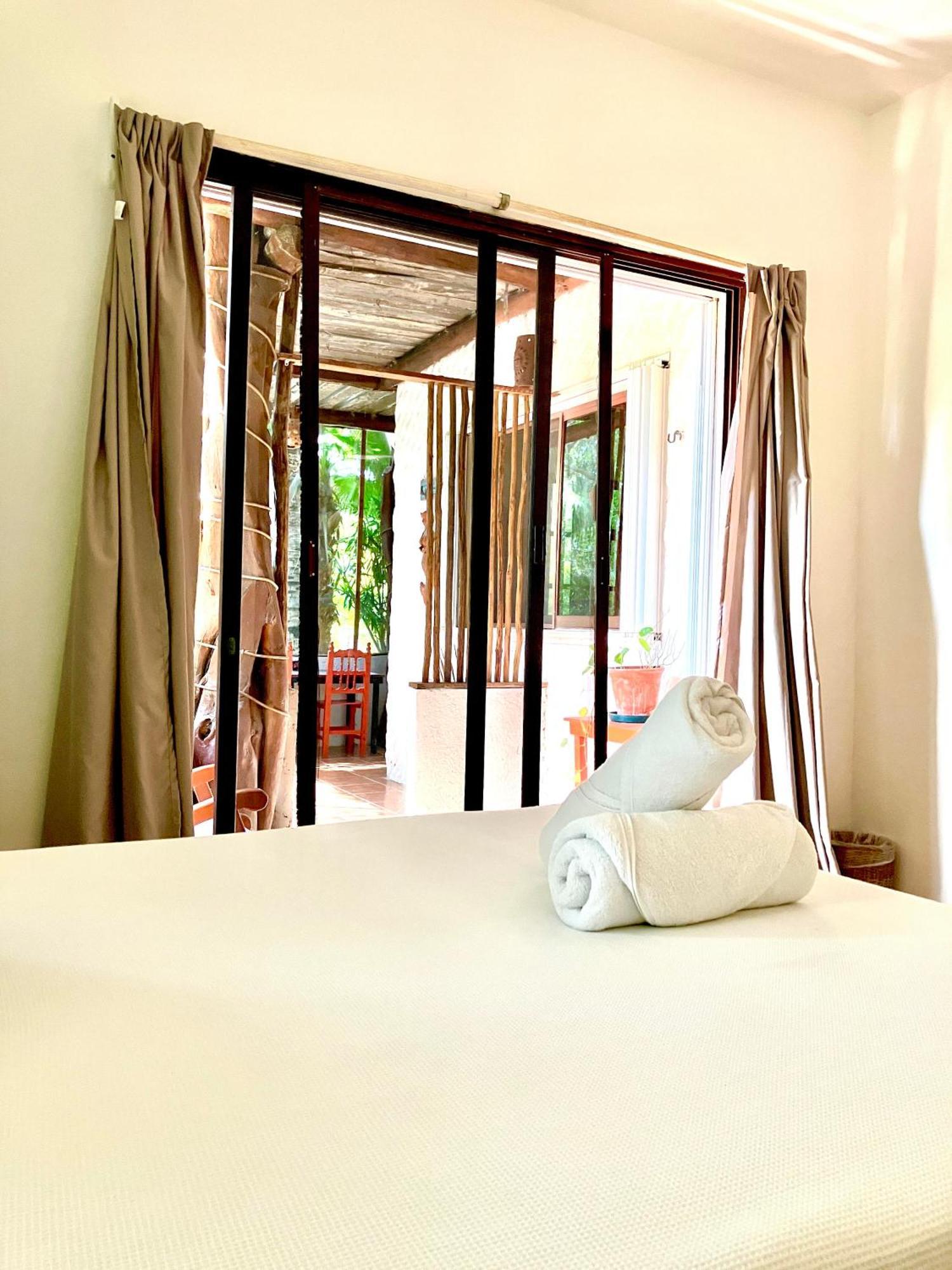 Sirenas Caribbean Rooms Holbox Exterior photo